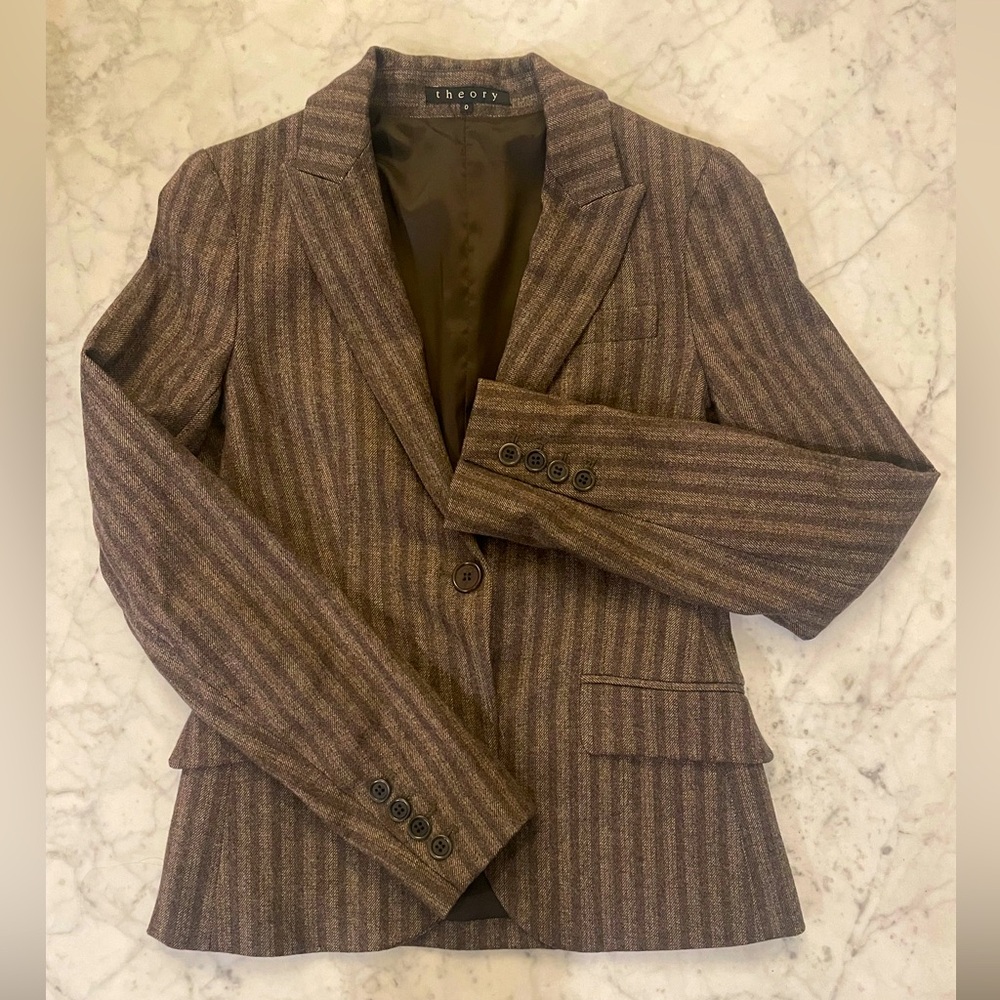 Theory brown pinstripe blazer. Size 0